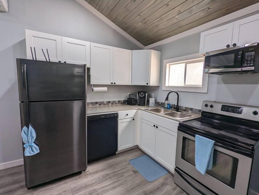 Summerlee Suite - Beautiful Remodeled Farmhouse Oak Hill Exterior foto